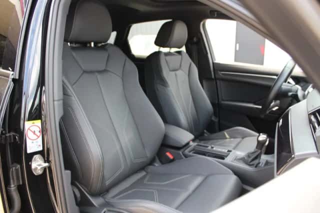 Audi Q3 (2023) thumbnail 4