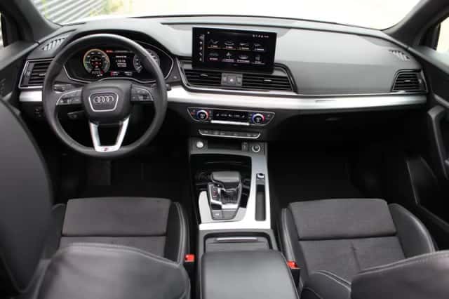 Audi Q5 (2021) thumbnail 3