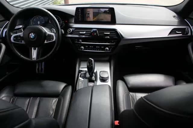 BMW 5-Serie (2017) thumbnail 3