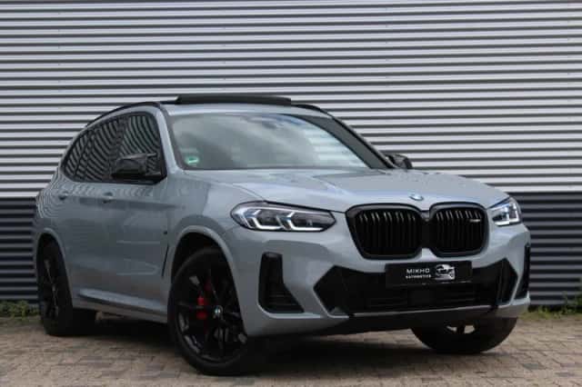 BMW X3 (2022) thumbnail 2