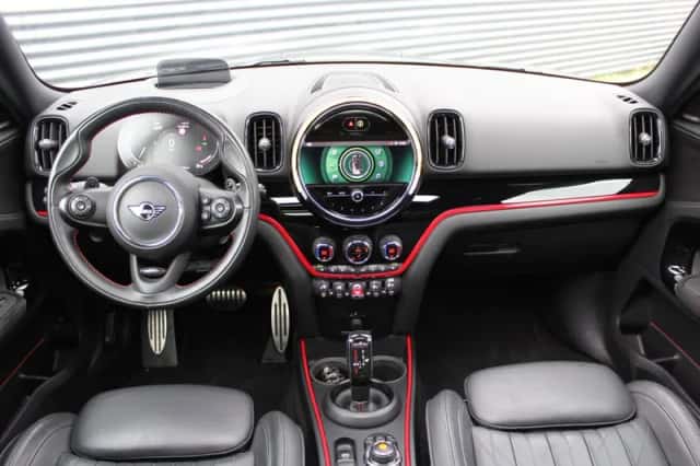 MINI Countryman (2021) thumbnail 3