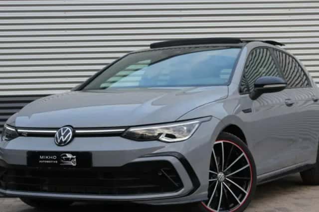 Volkswagen Golf (2022) thumbnail 1