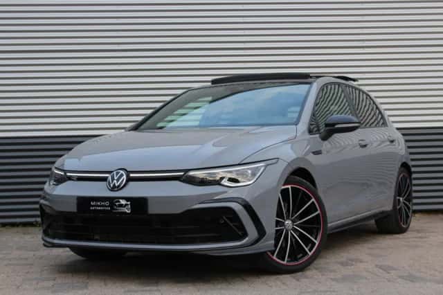 Volkswagen Golf (2022) thumbnail 2