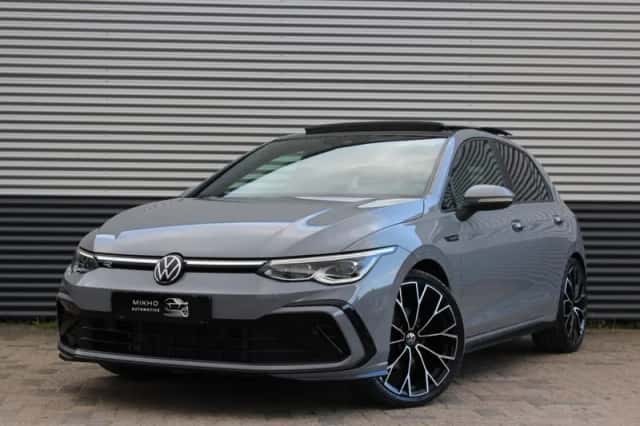 Volkswagen Golf (2023) thumbnail 2