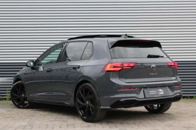 Volkswagen Golf (2022) thumbnail 6