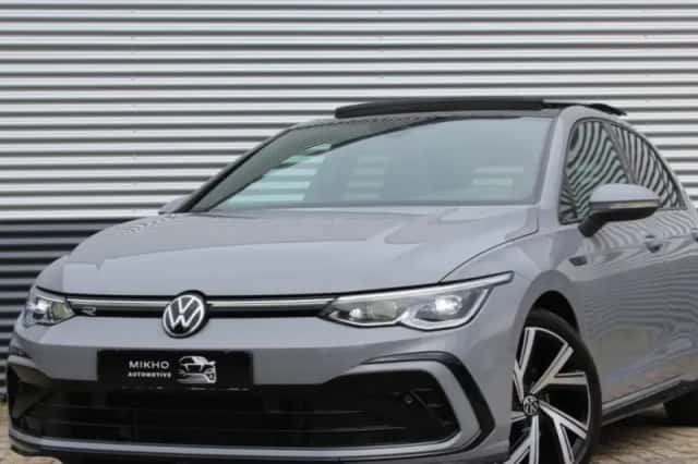 Volkswagen Golf (2021) thumbnail 1