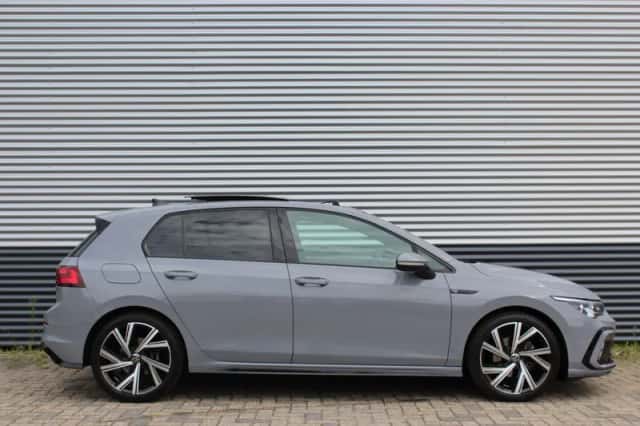 Volkswagen Golf (2021) thumbnail 5