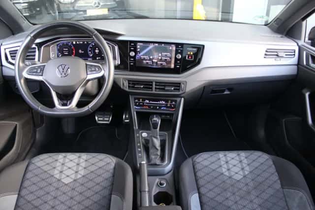 Volkswagen Polo (2022) thumbnail 3