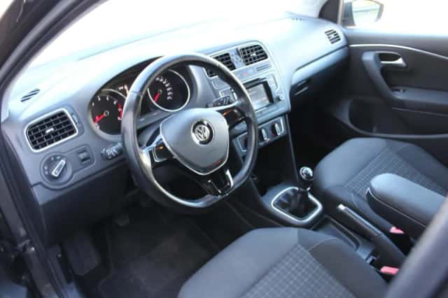 Volkswagen Polo (2014) thumbnail 3