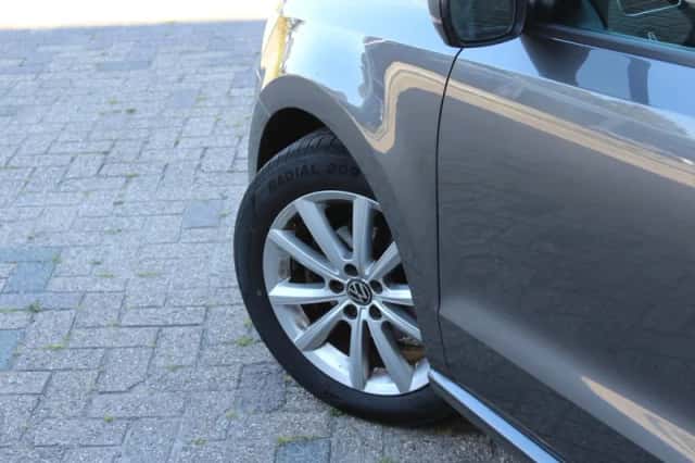 Volkswagen Polo (2014) thumbnail 6