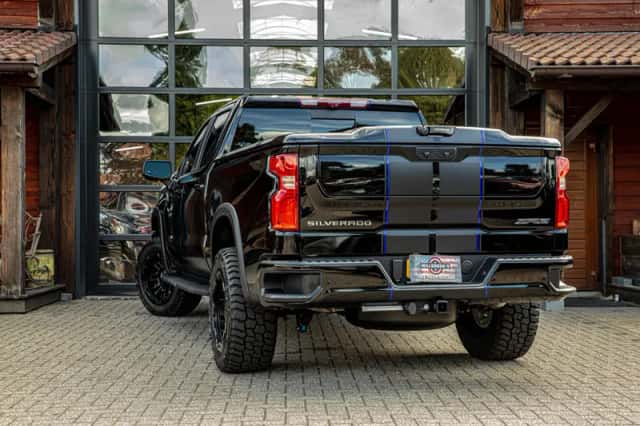 Chevrolet Silverado (2024) thumbnail 5