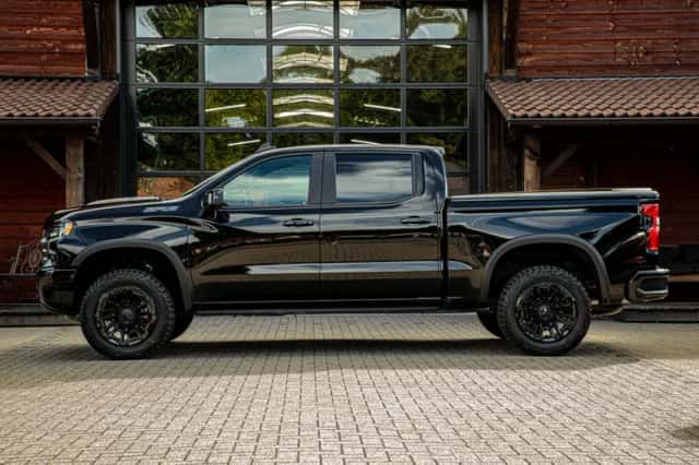 Chevrolet Silverado (2024) thumbnail 6
