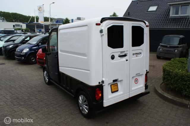 Aixam D-Truck (2023) thumbnail 3