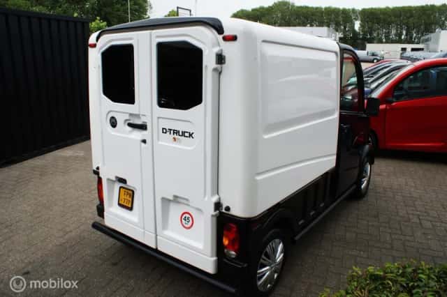 Aixam D-Truck (2023) thumbnail 4