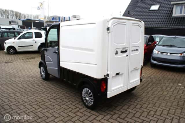 Aixam D-Truck (2022) thumbnail 4