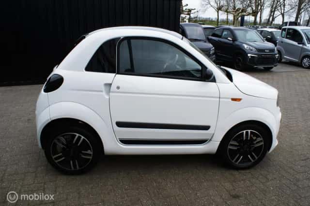 Microcar Dué (2021) thumbnail 5