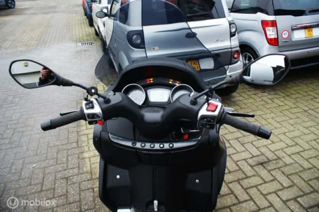 Piaggio Scooter (2018) thumbnail 5