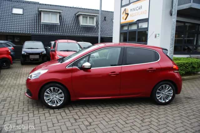 Peugeot 208 (2018) thumbnail 2