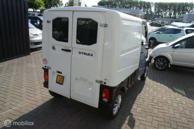 Aixam D-Truck (2023) thumbnail 4