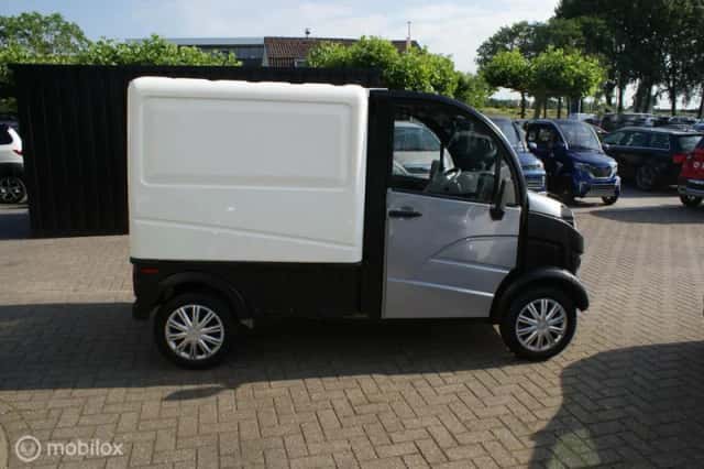 Aixam D-Truck (2023) thumbnail 5