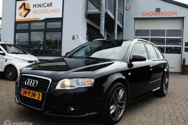 Audi S4 (2005) thumbnail 1