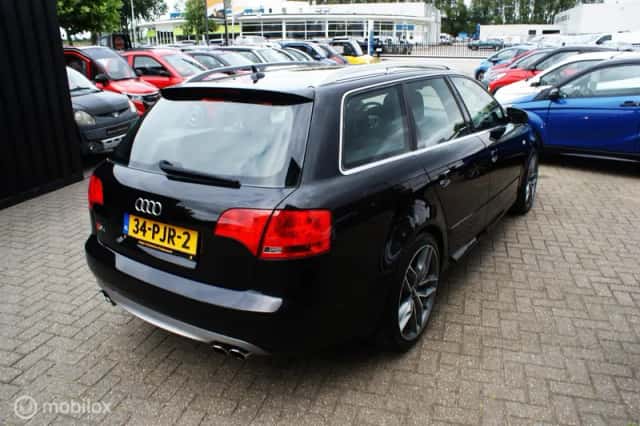 Audi S4 (2005) thumbnail 4