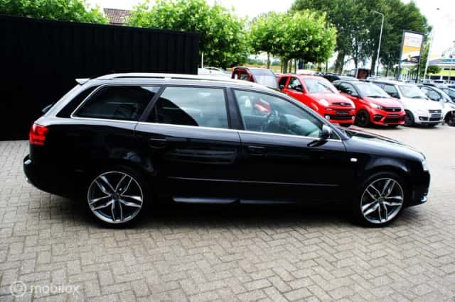 Audi S4 (2005) thumbnail 5