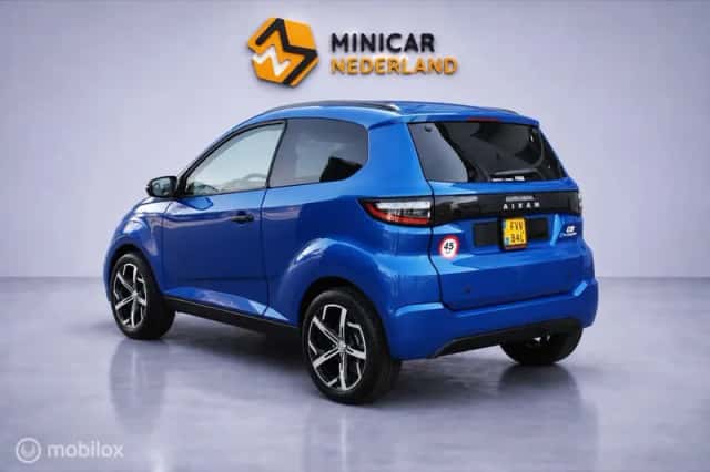 Aixam e-Crossover (2026) thumbnail 2