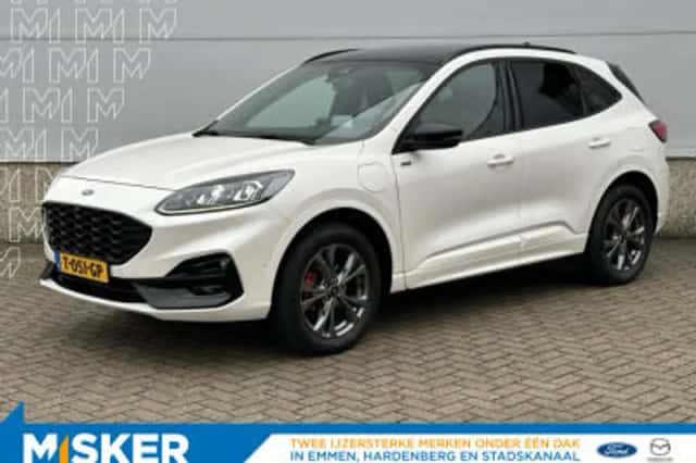 Ford Kuga (2023) thumbnail 2