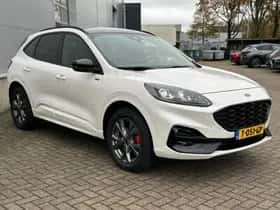 Ford Kuga (2023) thumbnail 4