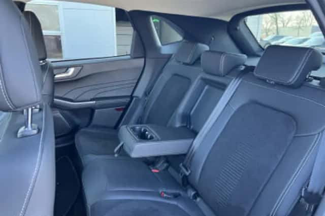 Ford Kuga (2024) thumbnail 6
