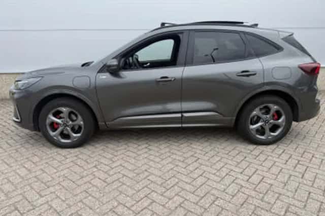 Ford Kuga (2025) thumbnail 5