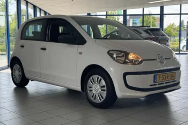 Volkswagen Up! (2014) thumbnail 3