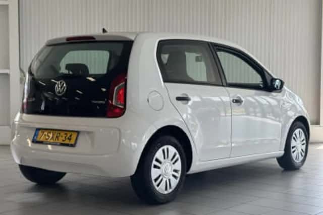 Volkswagen Up! (2014) thumbnail 4