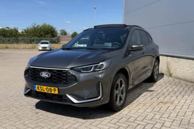 Ford Kuga (2025) thumbnail 5