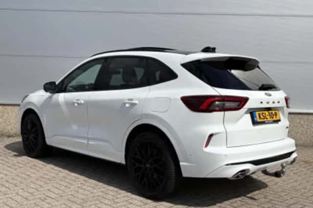 Ford Kuga (2025) thumbnail 3