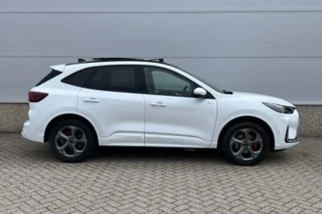 Ford Kuga (2025) thumbnail 4