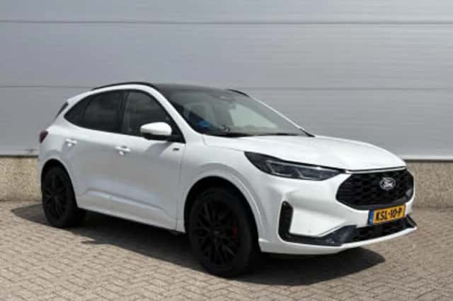 Ford Kuga (2025) thumbnail 4