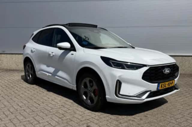 Ford Kuga (2025) thumbnail 4
