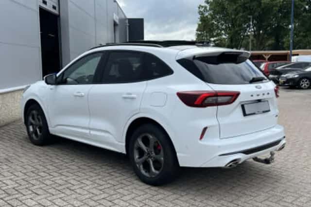 Ford Kuga (2025) thumbnail 6