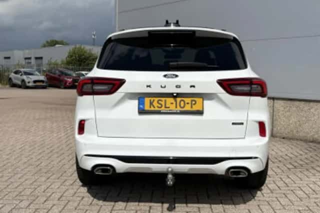 Ford Kuga (2025) thumbnail 6