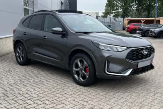 Ford Kuga (2026) thumbnail 3