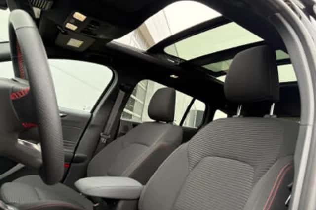 Ford Focus (2025) thumbnail 6