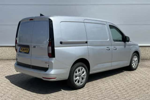 Ford Transit (2025) thumbnail 4