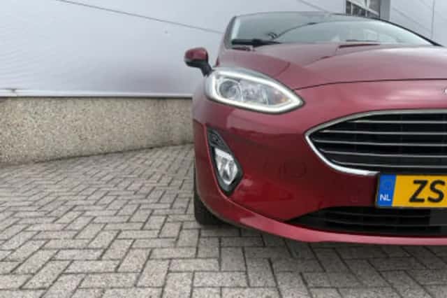 Ford Fiesta (2019) thumbnail 4