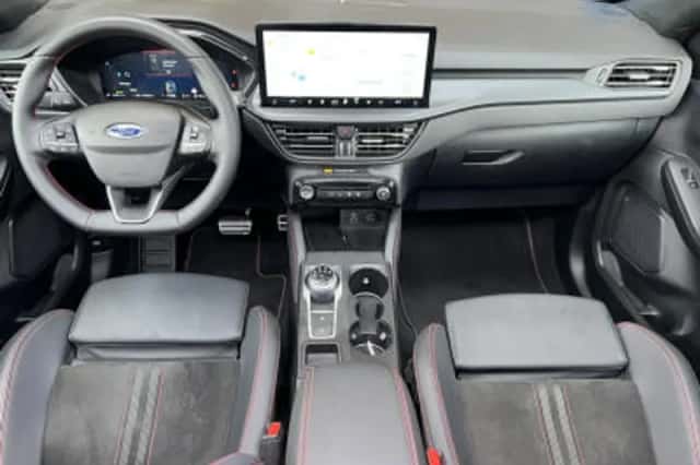 Ford Kuga (2025) thumbnail 6