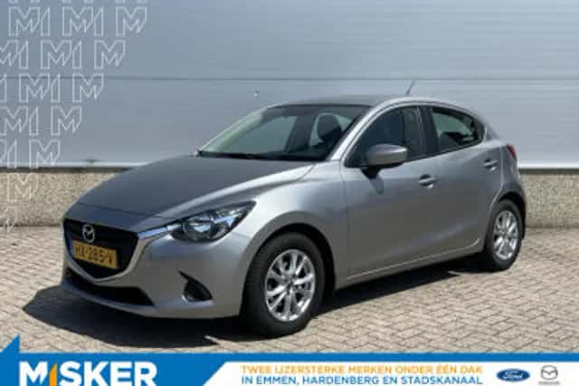 Mazda 2 (2016) thumbnail 2