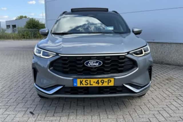 Ford Kuga (2025) thumbnail 4