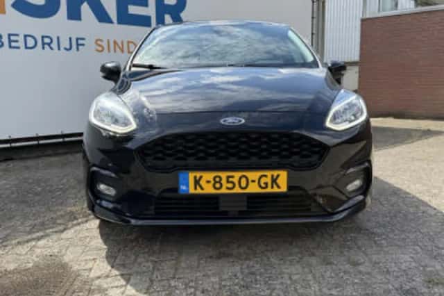 Ford Fiesta (2020) thumbnail 3