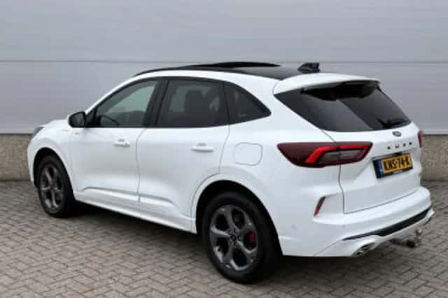 Ford Kuga (2025) thumbnail 3